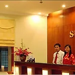 Sunny Hotel 1