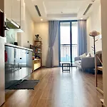 2 Bedrooms In Luxury @Vinhomes Green Bay Ha Noi.