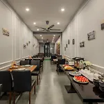 La Renta Premier Hotel & Spa Hanoi