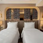 Peridot Gallery Classic Hotel