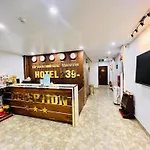 Khach San 239