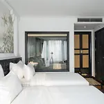 Paradise Suites Truc Bach Lake