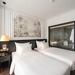 Paradise Suites Truc Bach Lake
