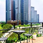 Sora Studio Balcony View Westlake