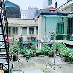 Cozy Homestay With Large Bed, Private Bathroom, Large Balcony