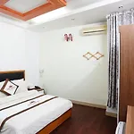 Phuong Dong Hotel