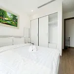 Luxury Apartment Vinhomes Skylake