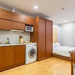 Sunny Moon West Lake Apartment