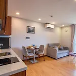 Sunny Moon West Lake Apartment