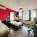 Terra Homestay - Big Balcony With Elevator - 150M To Hoan Kiem Lake