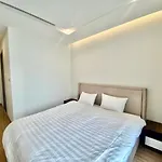 Hana Housing - Vinhomes Metropolis Hanoi Apartment