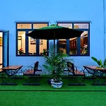 Airport Classic Hotel & Travel