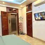 Serviced Apartment Next To The Hanoi Opera House Can Ho Day Du Tien Nghi Co Thang May Ngay Gan Nha Hat Lon