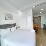 Rosee House -Luxury Apartment In Vinhomes Greenbay