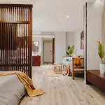Homestay Giua Long Ha Noi - 10 Phut Den Pho Co
