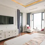 D\'Leroi Soleil- Tay Ho- Near Westlake In Ha Noi