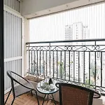 D\'Leroi Soleil- Tay Ho- Near Westlake In Ha Noi