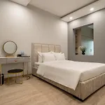 S Home