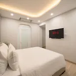 S Home