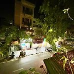 Sora Home 3 Bedrooms Balcony Garden Light
