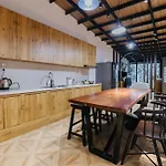 Thechanhsa Stylish Apartments Near Old Quarter