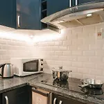 Joie Duplex-Heart Of Hanoi-2Min To Lake And Night Market-Home Cinema