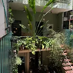 Full House Fam Friendly-Old Quater-Super Location48