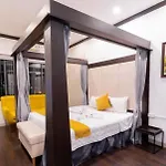 Hanoi Cozy Legend Hotel