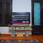 Lushstay - Vintage Haven For Couples