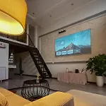 Zeus Living - Old Quater Homestay