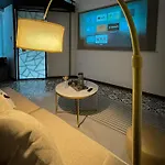 Zeus Living - Old Quater Homestay