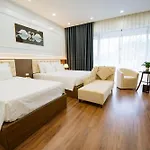 Azoma Hotel