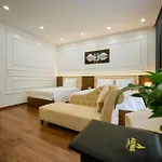 Azoma Hotel