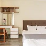 Hi-Home Suites - City View Apt In Hongkong Tower