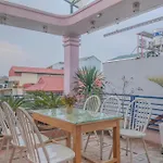 La Sen Westlake Tay Ho Homestay