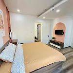 Luxe Paradise Residence 76 To Ngoc Van