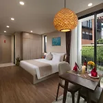HB Serviced Apartment - Lạc Long Quân