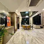 Queen Penhouse Duplex
