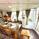 Nice Room Located Right Next To The Old Quarter Can Phong Nhieu Anh Sang Tai Ngay Gan Pho Di Bo Ho Guom