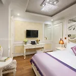 The Silk Grand Premium Hotel & Spa - Old Quarter