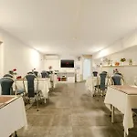 A25 Hotel - 46 Chau Long