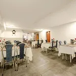 A25 Hotel - 46 Chau Long