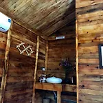 Pine Hill Villas & Camping