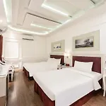 A25 Hotel - Dich Vong Hau