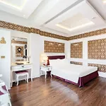 A25 Hotel - Dich Vong Hau