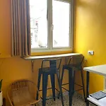 Large Window- Quiet- Old Quarter