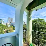 Sora Studio Balcony View Westlake
