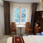 Simple 14 Nha Chung