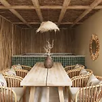 !!! Full House- Location-Free Laudry-Free Airport