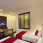 The Sinh Tourist Hotel & Travel